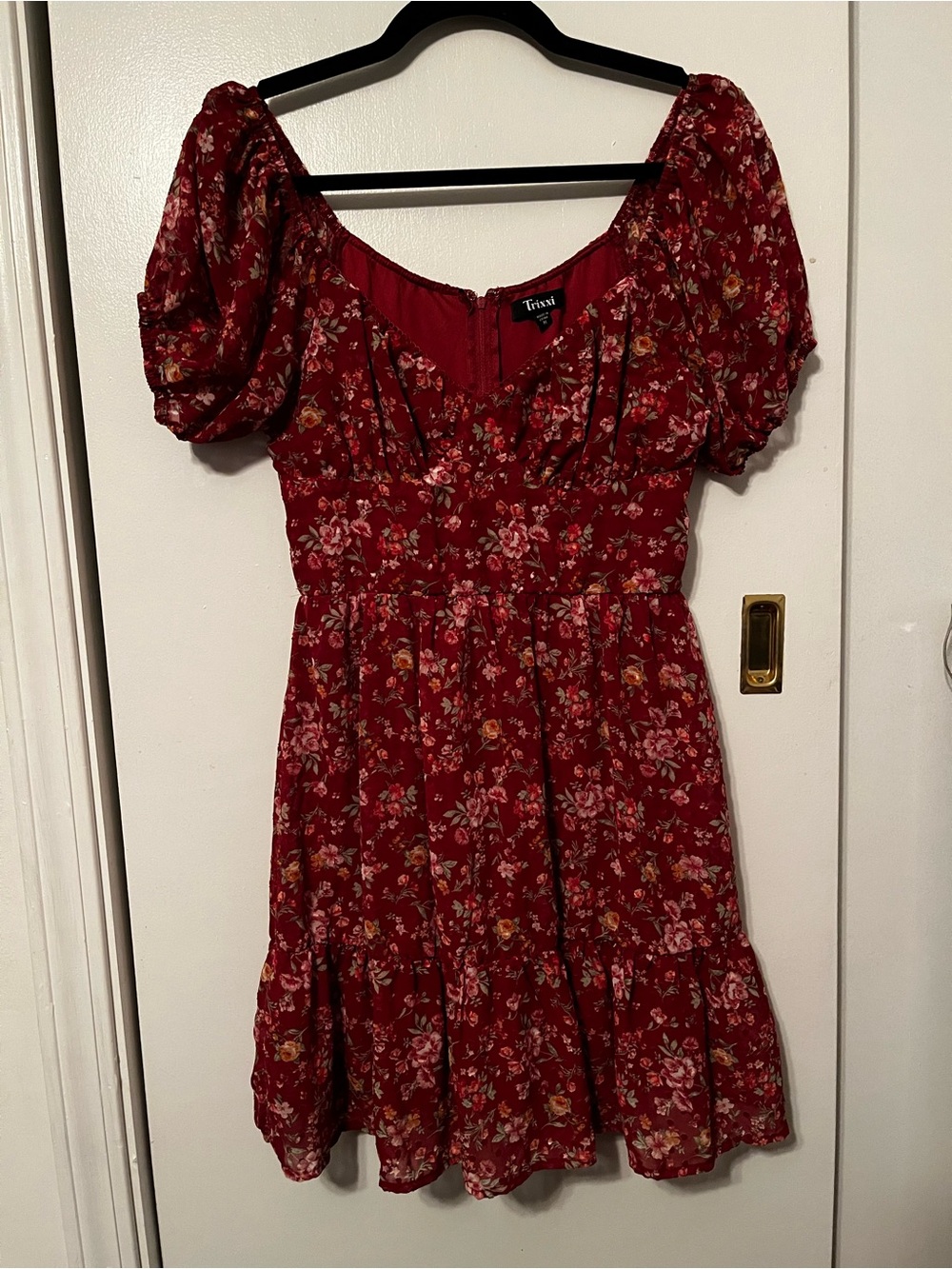 Francesca’s Junior Red Floral Puff Sleeve Mini Dress, size M